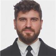 Maestro de educacion primaria, dispuesto para dar clases de repaso